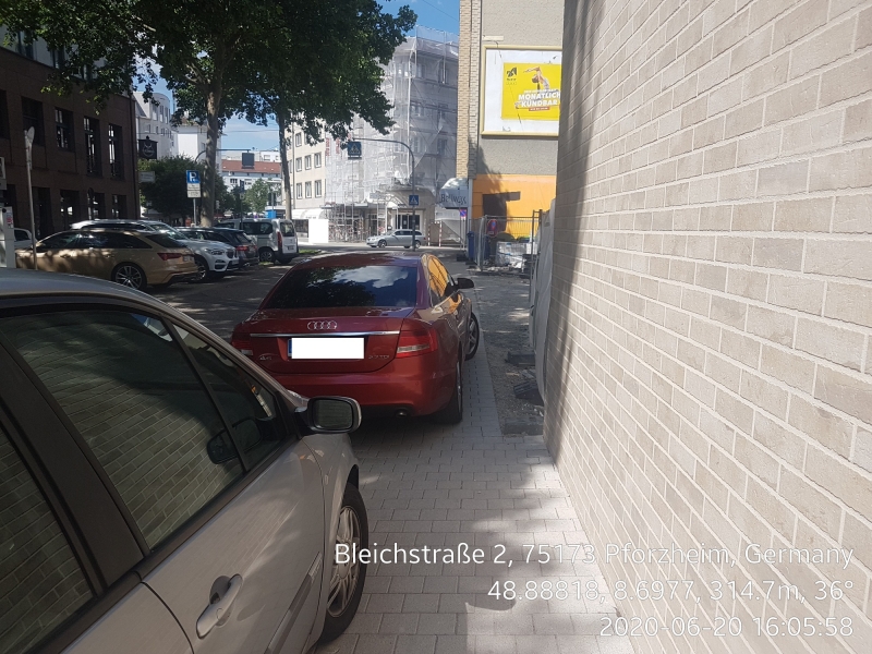 Ein Erlebnis mit Falschparkern und der Polizei in Pforzheim â€“ erst kein Interesse, dann doch Anzeige